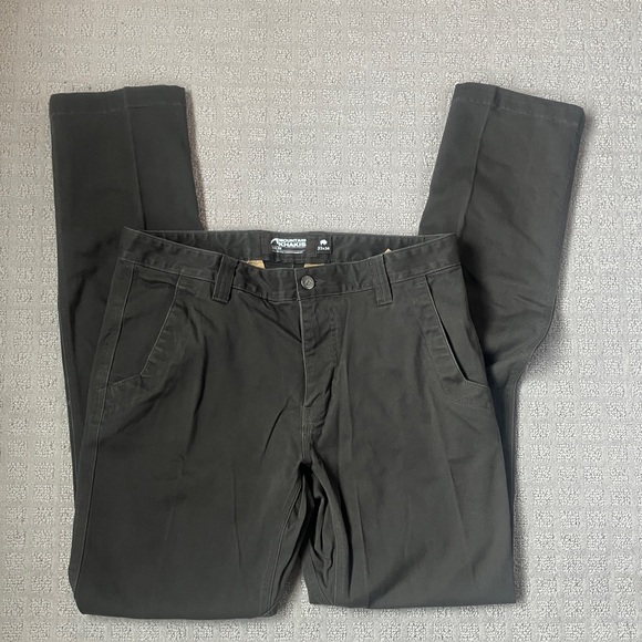 Men's 32x34 Slim Fit Mountain Khakis - Picture 1 of 5